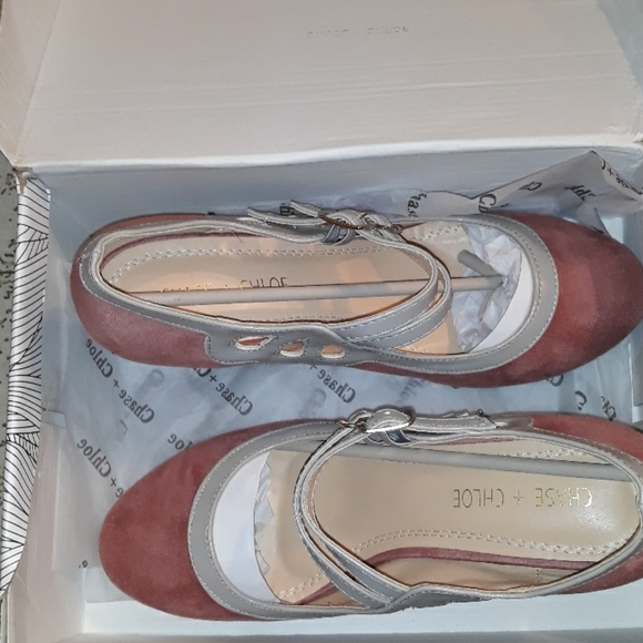 Heels - Picture 3 of 3